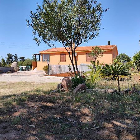 Villa Dei Ginepri Badesi Exterior photo